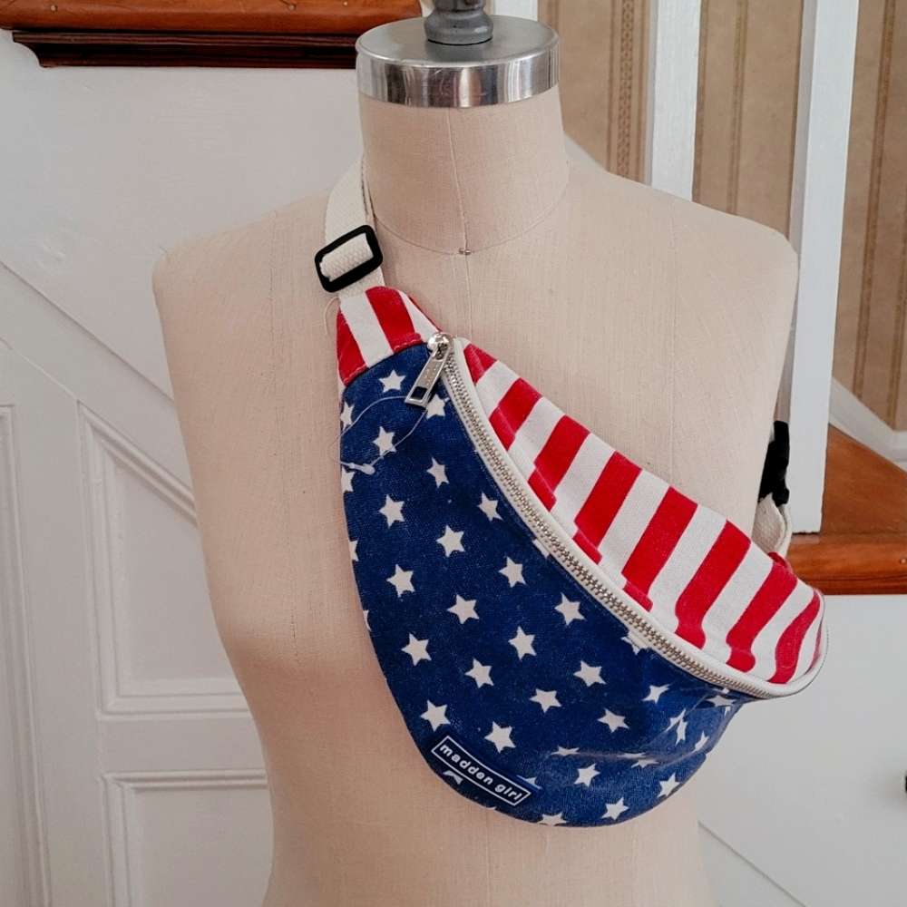 MADDEN GIRL Fanny Bag Canvas Waist Crossbody Bag USA Flag